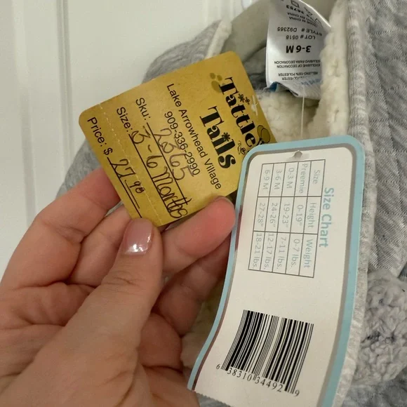 Cozy Gray Baby 3 pc Set with Fluffy Dog Design - Picture 5 of 6